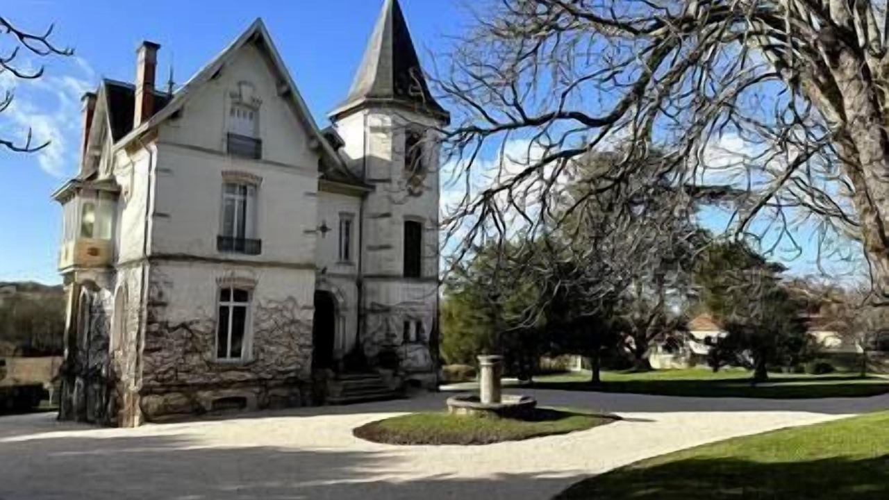 Photo of Outdoor in Linars