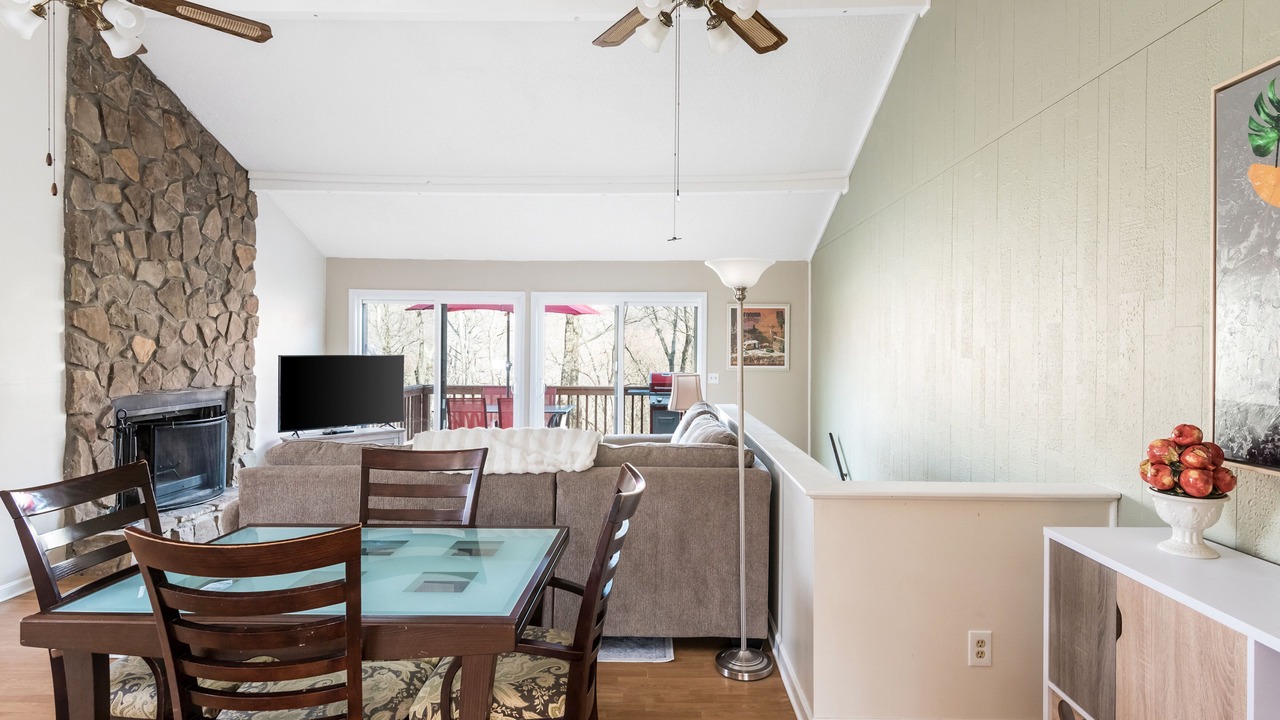 Photo of Livingroom in Jasper
