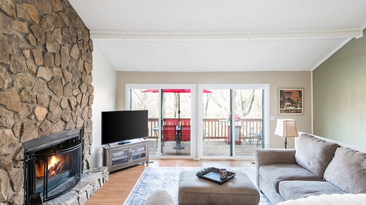 Photo of Livingroom in Jasper