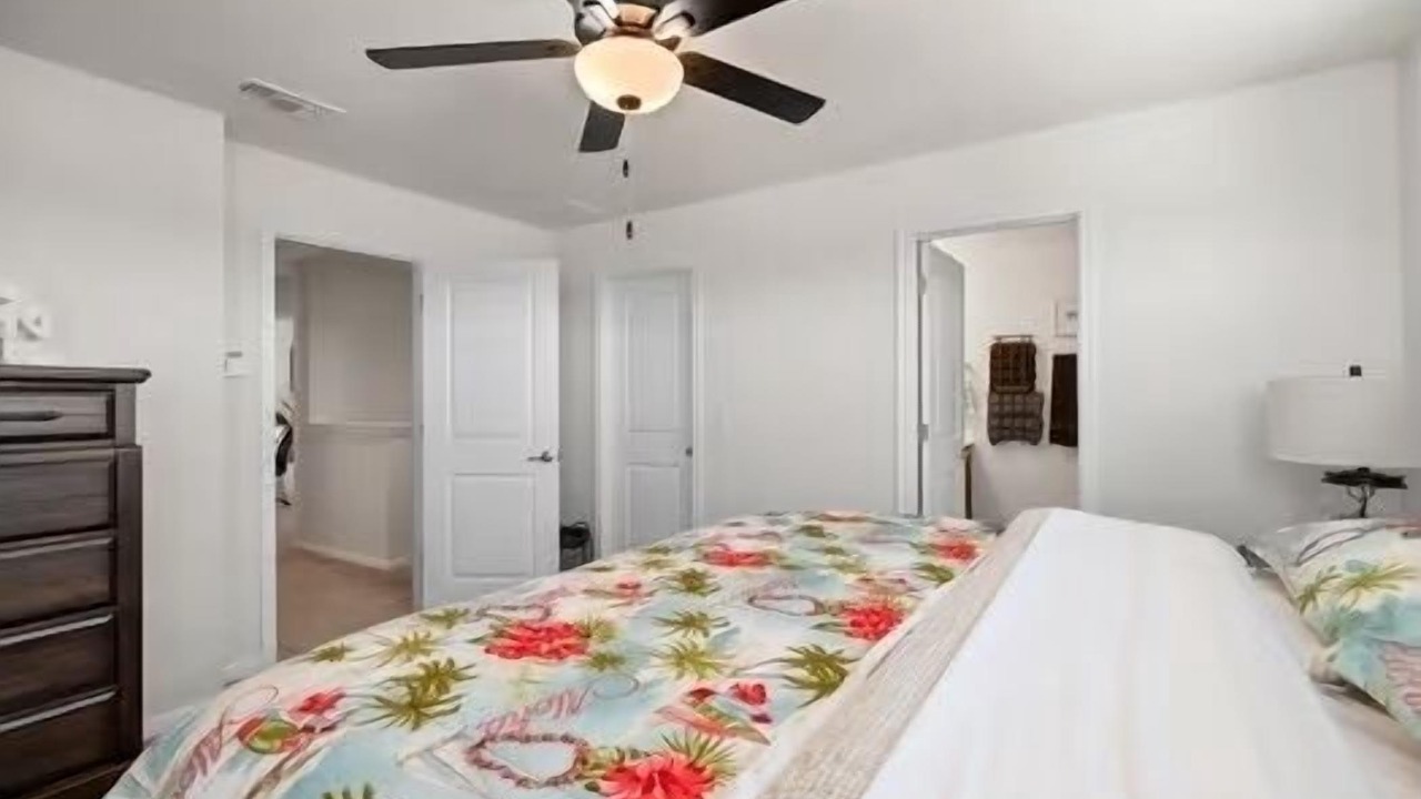 Photo of Bedroom in Manor