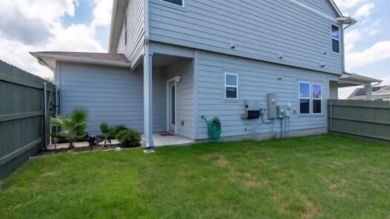 Photo of Outdoor in Manor