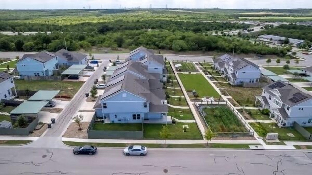 Photo of Outdoor in Manor