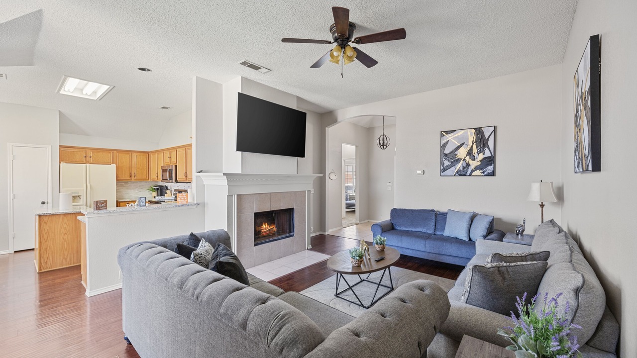 Photo of Livingroom in Allen