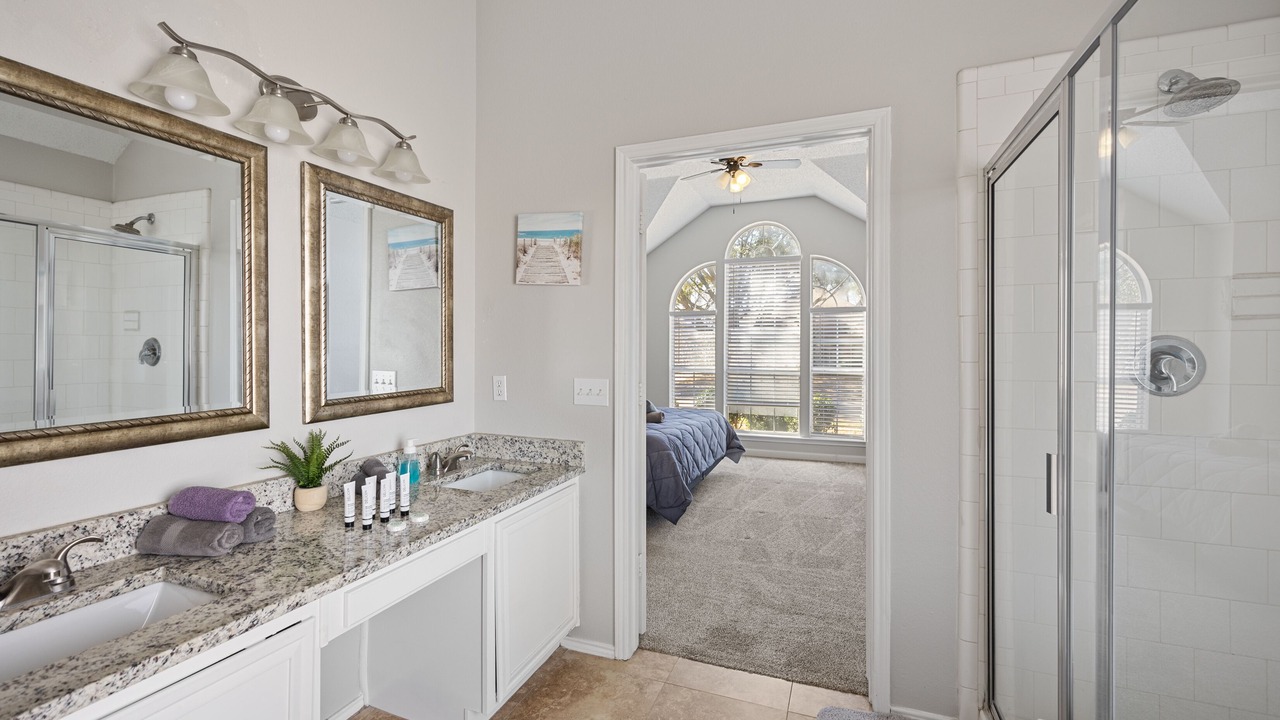 Photo of Bathroom in Allen