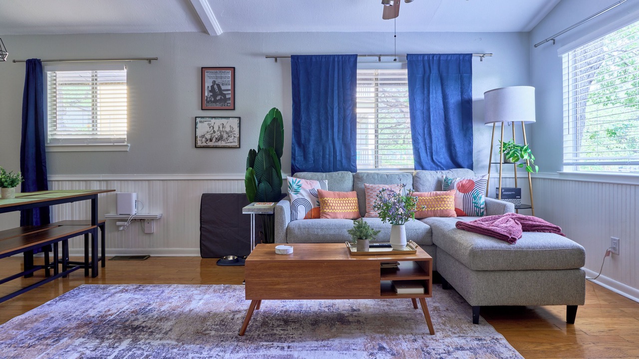 Photo of Livingroom in Travis Heights