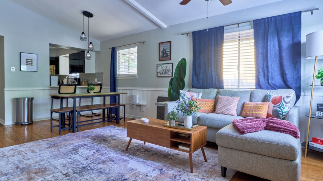 Photo of Livingroom in Travis Heights
