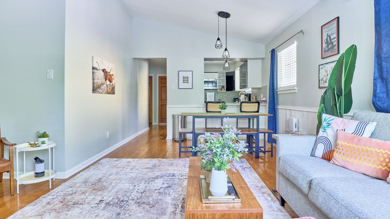 Photo of Livingroom in Travis Heights