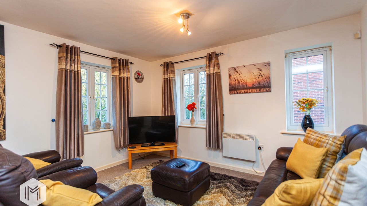 Photo of Livingroom in Little Lever