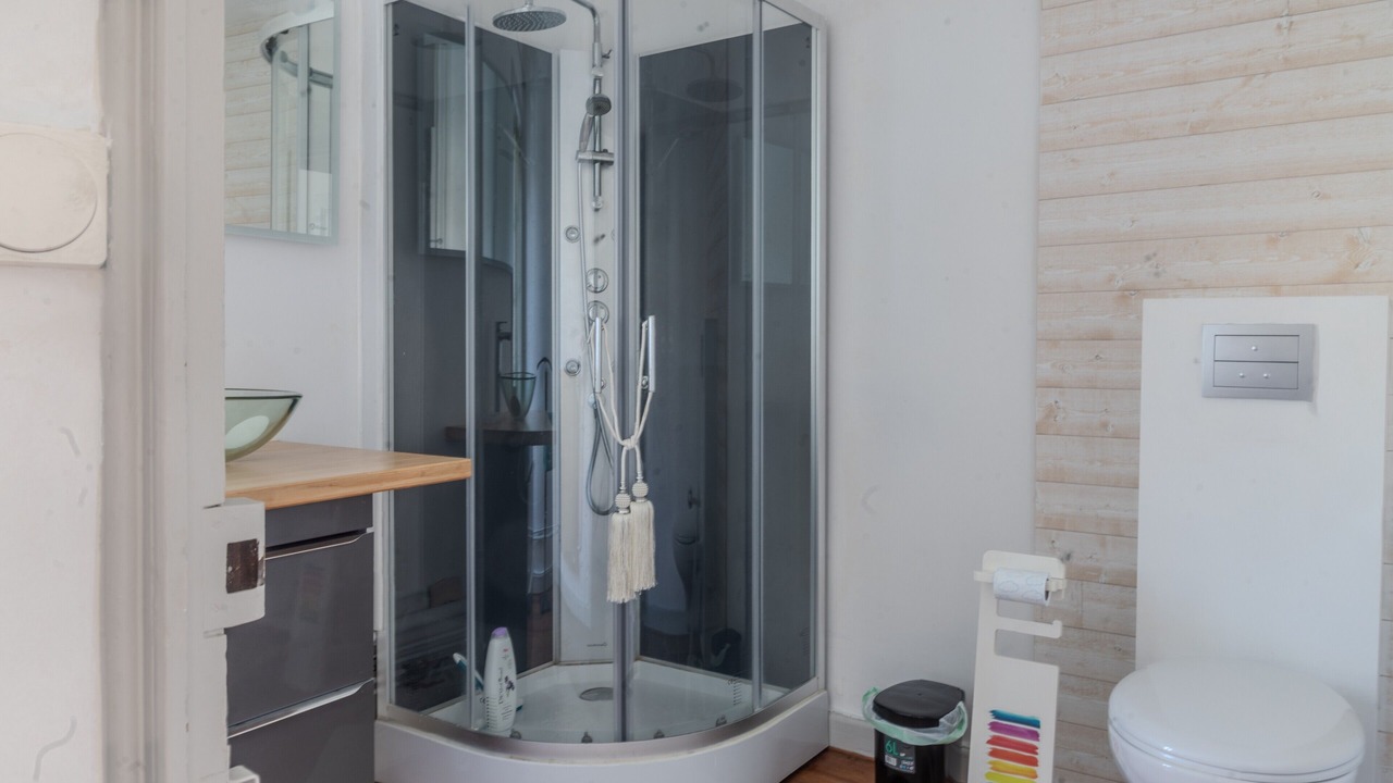 Photo of Bathroom in Archiac