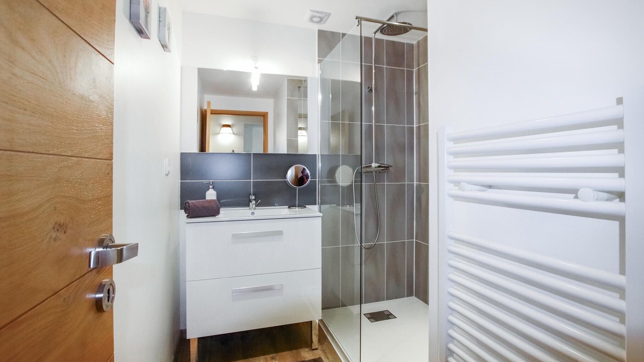 Photo of Bathroom in La Garde-Adhemar