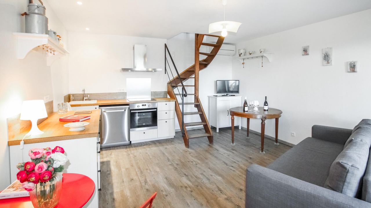 Photo of Bedroom in La Garde-Adhemar