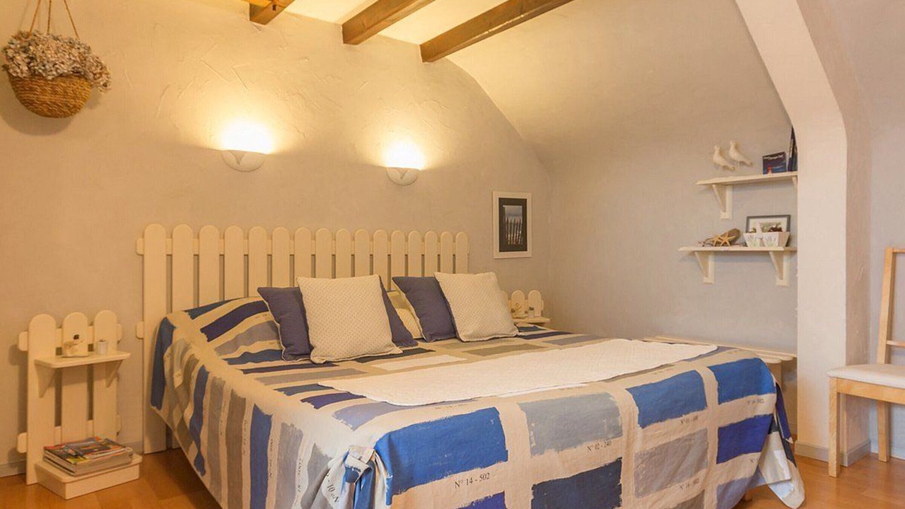 Photo of Bedroom in Saint-Omer-de-Blain