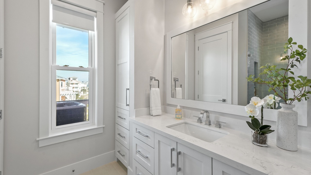 Photo of Bathroom in Beachside Village