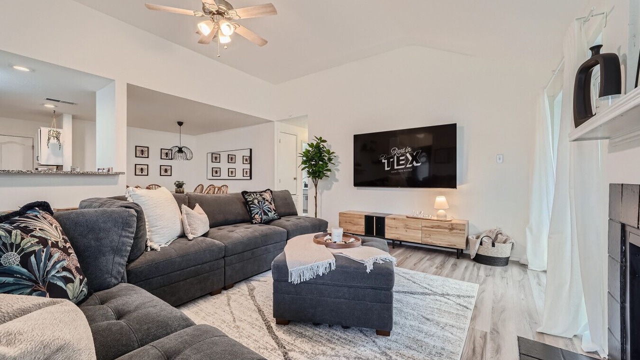 Photo of Livingroom in Round Rock