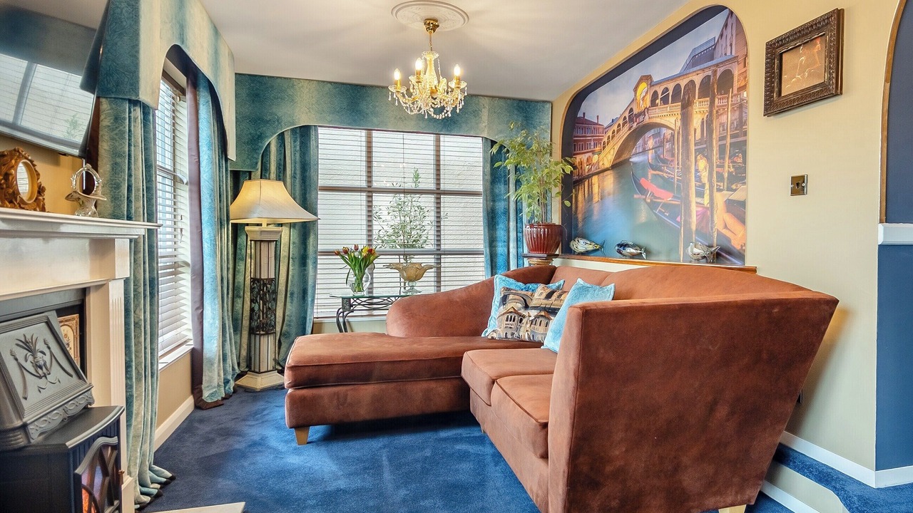 Photo of Others in Horning