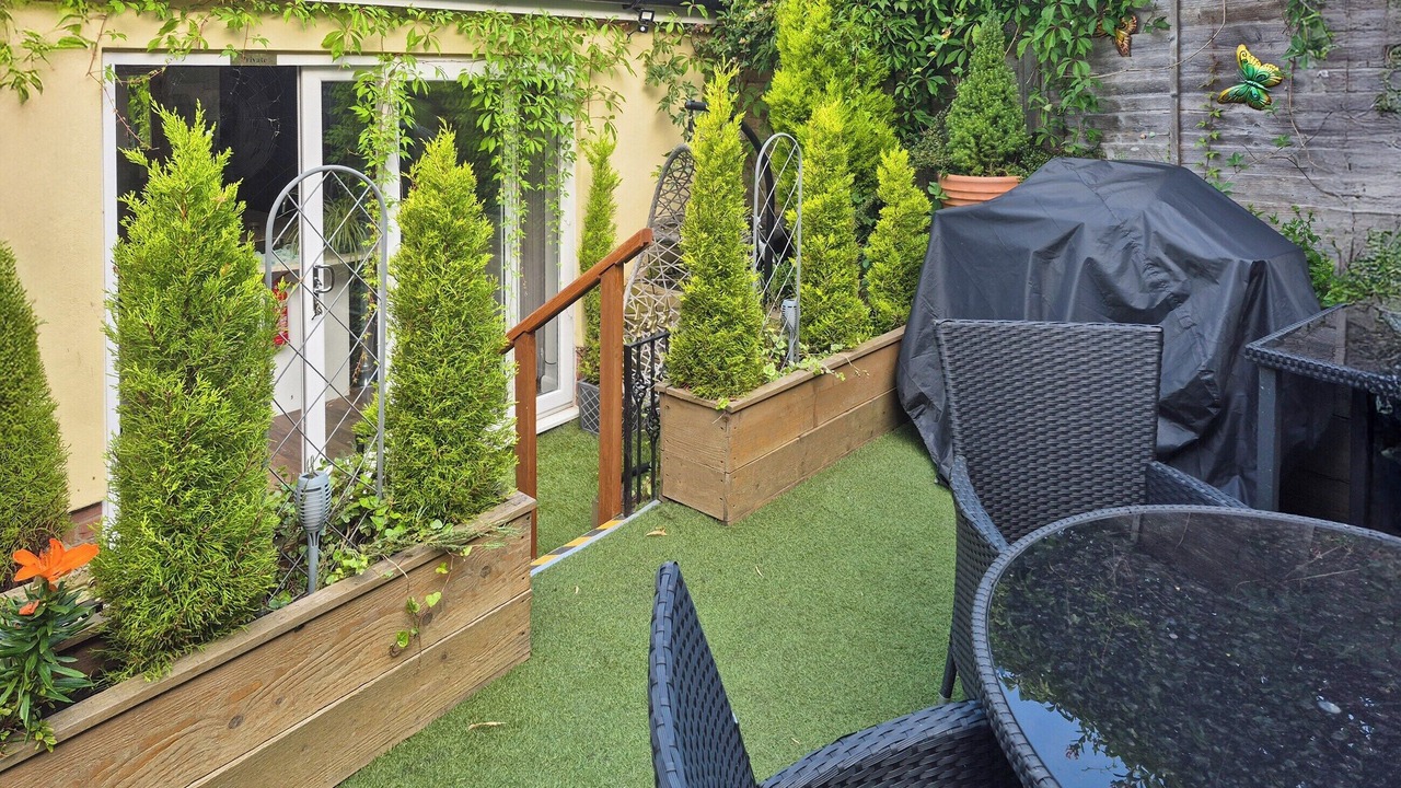 Photo of Others in Horning