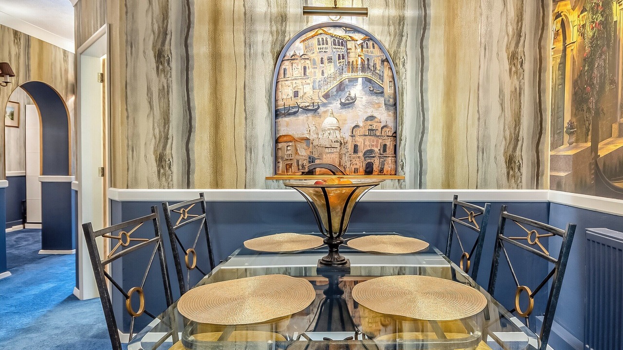 Photo of Others in Horning