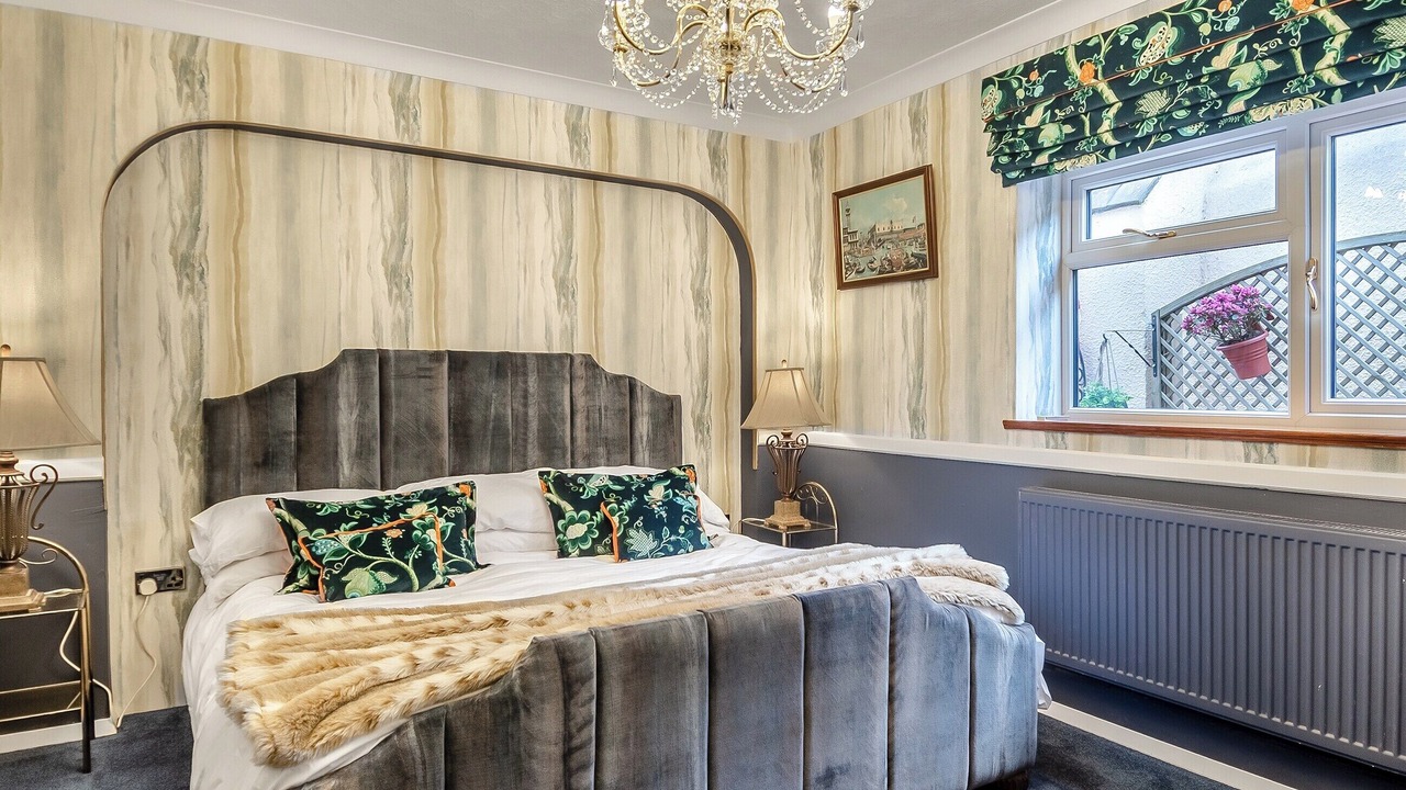 Photo of Others in Horning