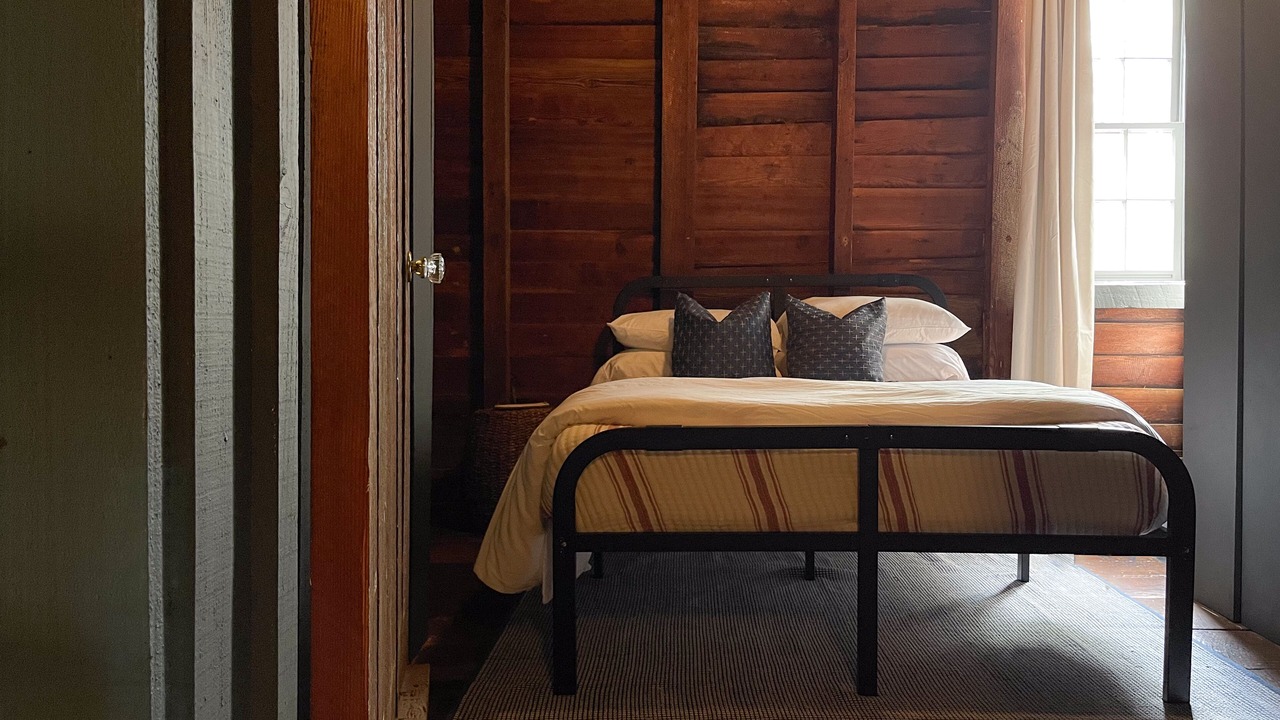 Photo of Bedroom in Lee County