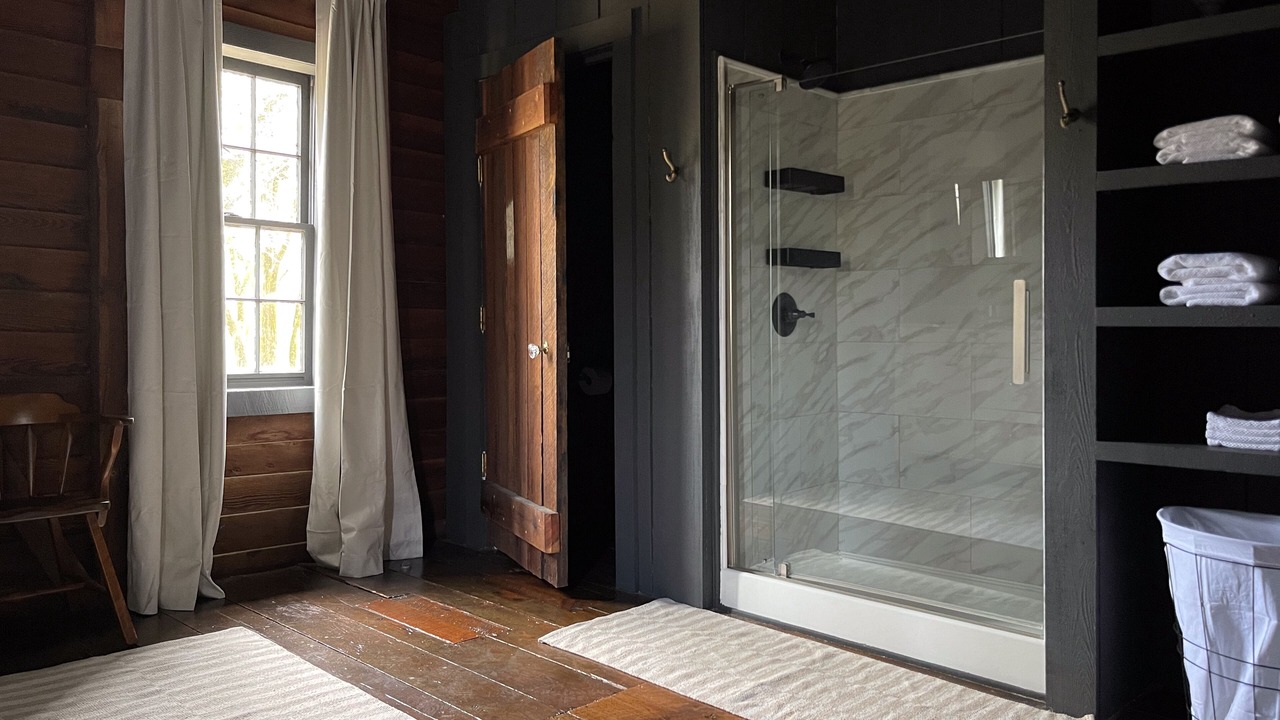 Photo of Bathroom in Lee County