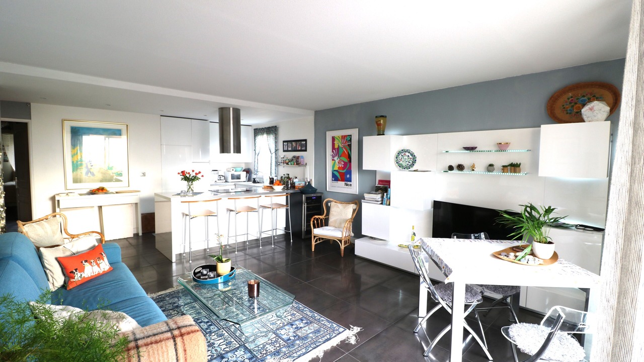 Photo of Livingroom in Saint Pierre de Feric