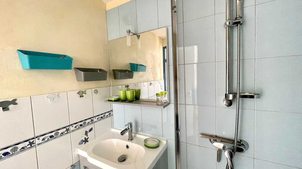 Photo of Bathroom in Brem Sur Mer