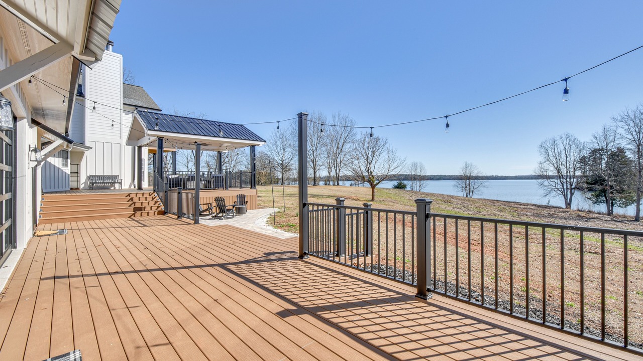 Photo of Patio Balcony in Townville
