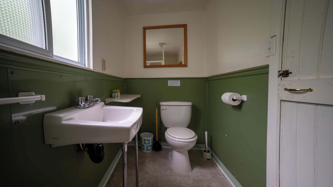 Photo of Bathroom in Gravenhurst