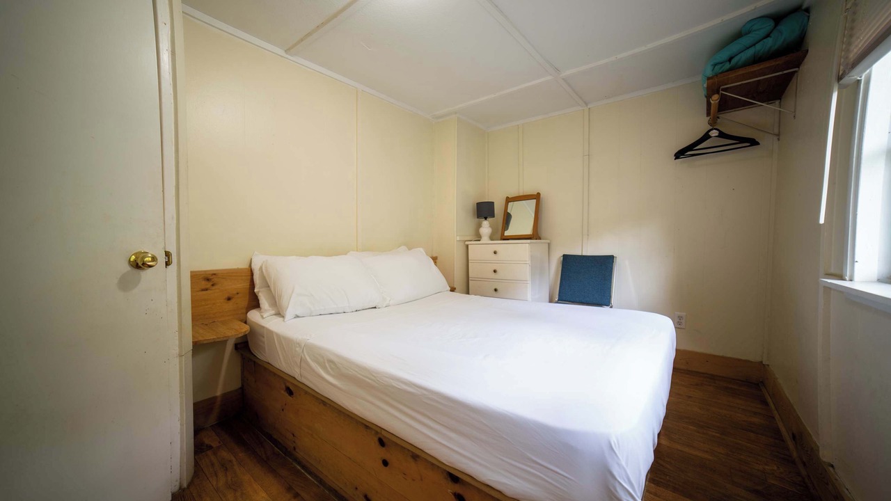 Photo of Bedroom in Gravenhurst