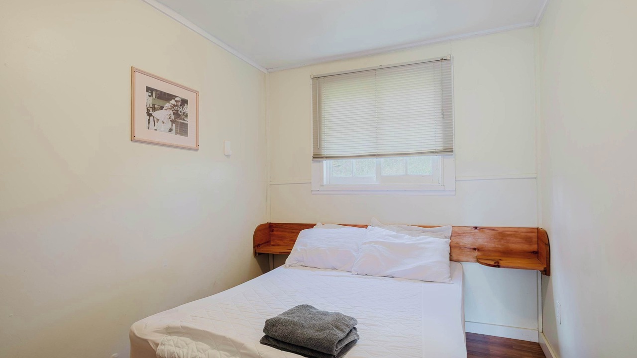 Photo of Bedroom in Gravenhurst