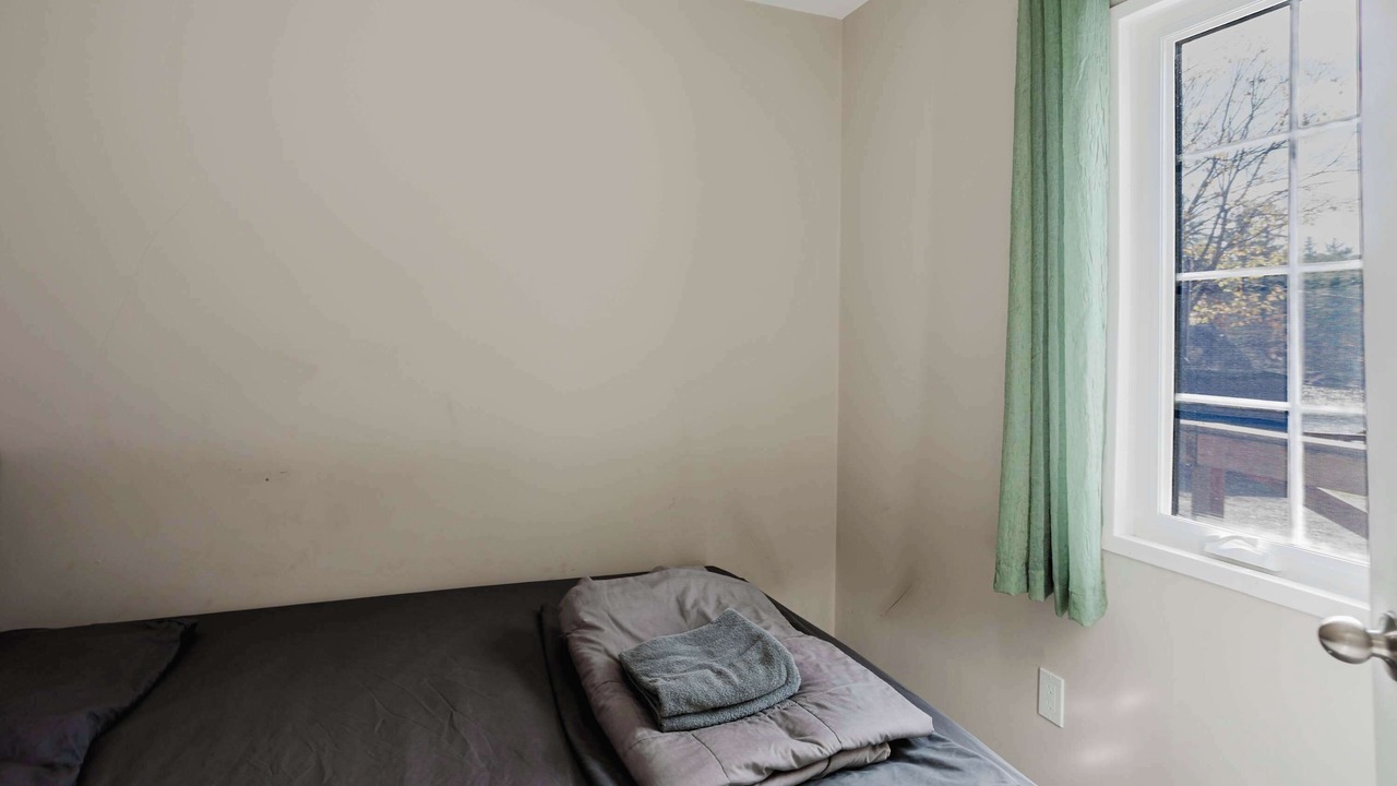 Photo of Bedroom in Gravenhurst