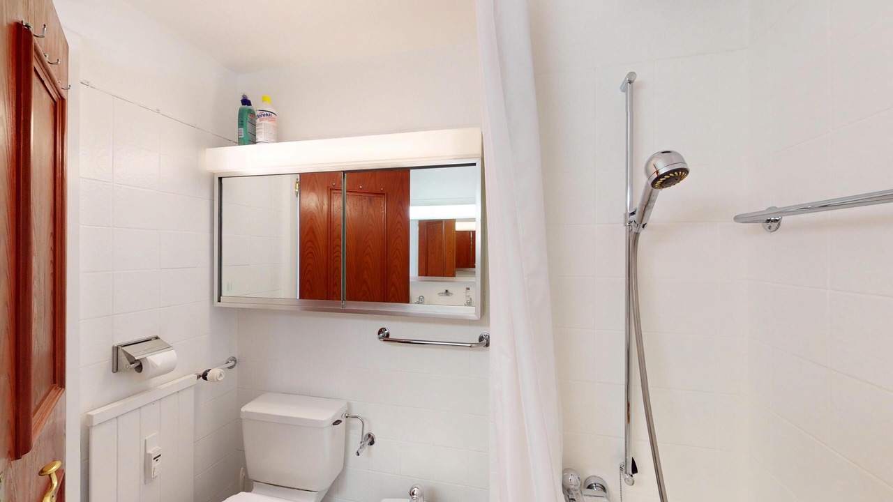 Photo of Bathroom in Samedan