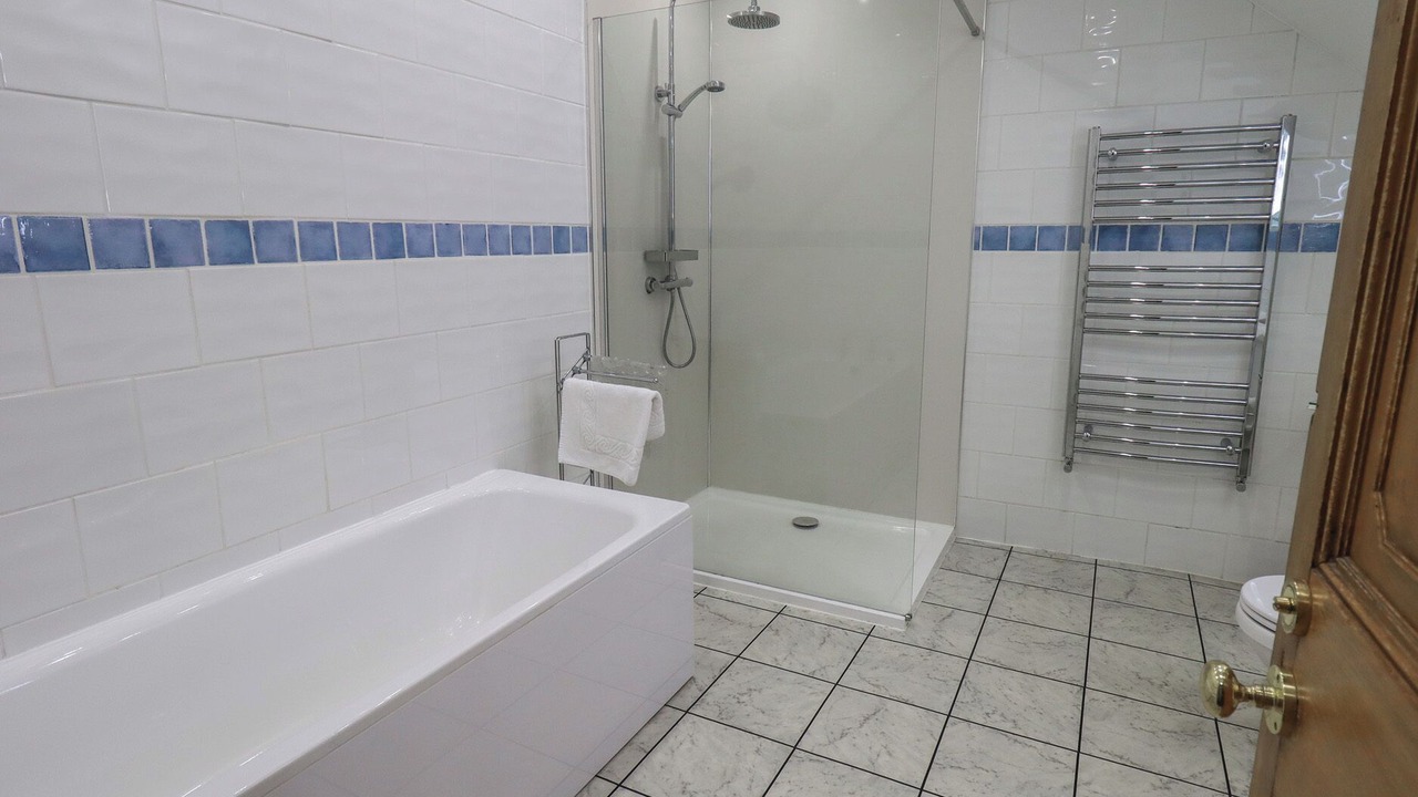 Photo of Bathroom in Waterhead