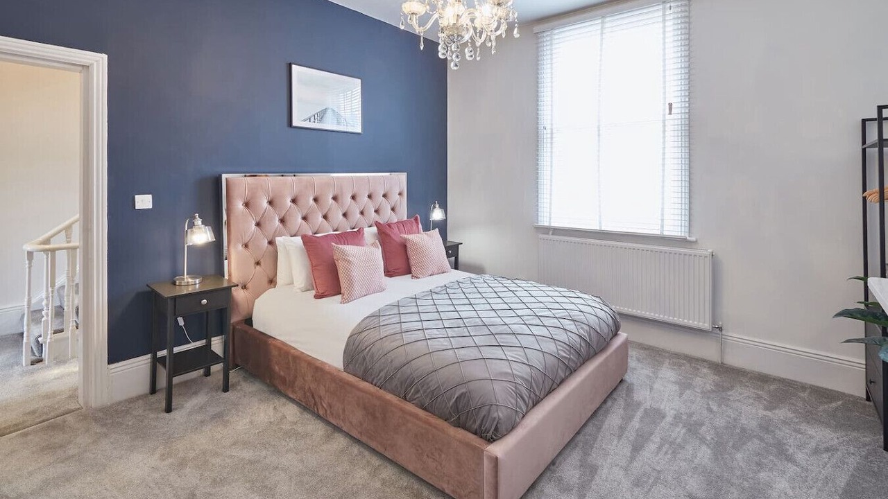 Photo of Bedroom in West Cliff