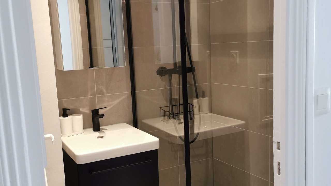 Photo of Bathroom in Saint-Germain-en-Laye