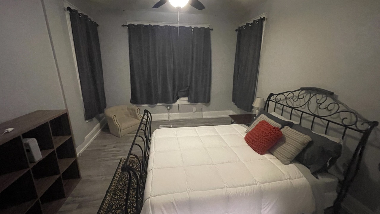 Photo of Bedroom in Commerce