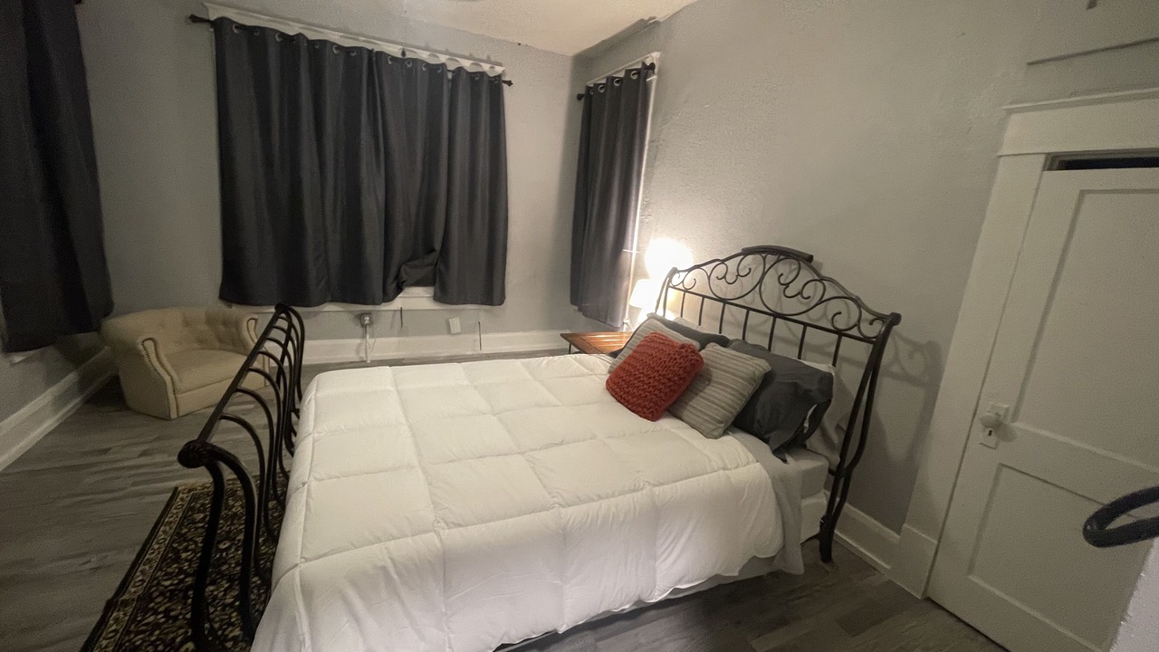 Photo of Bedroom in Commerce