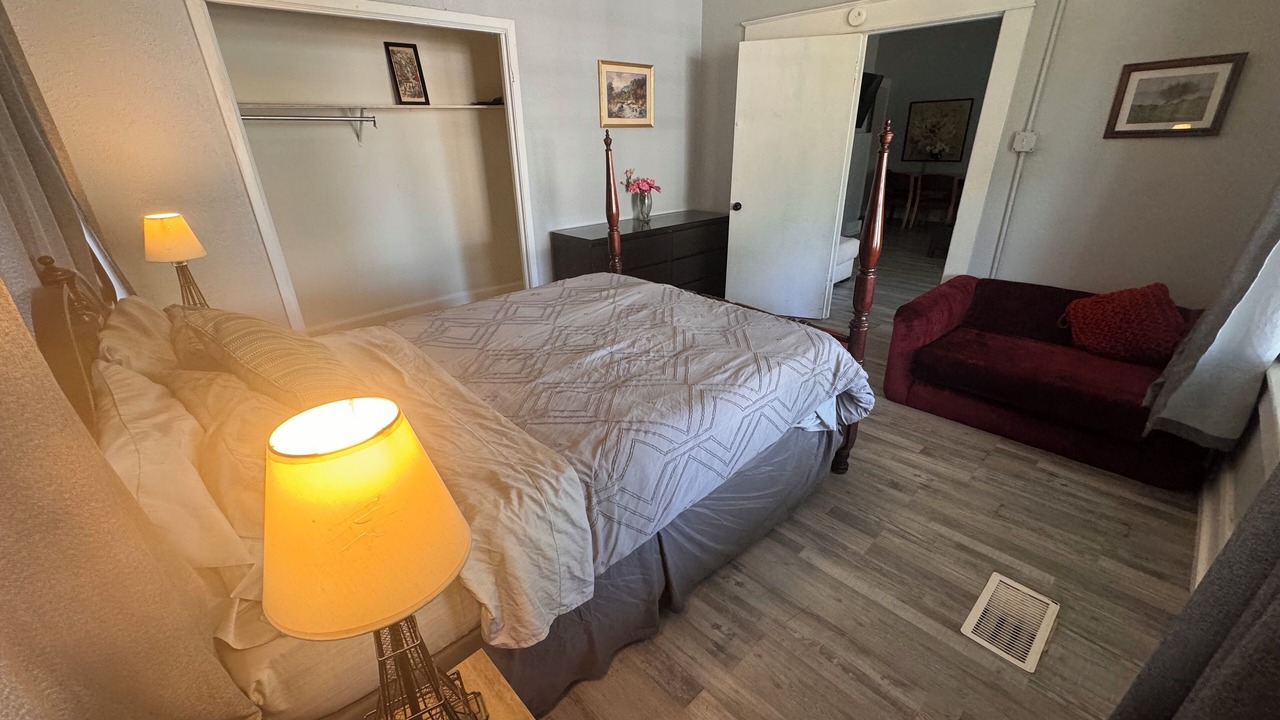 Photo of Bedroom in Commerce