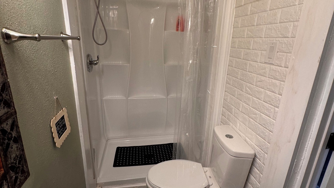 Photo of Bathroom in Commerce