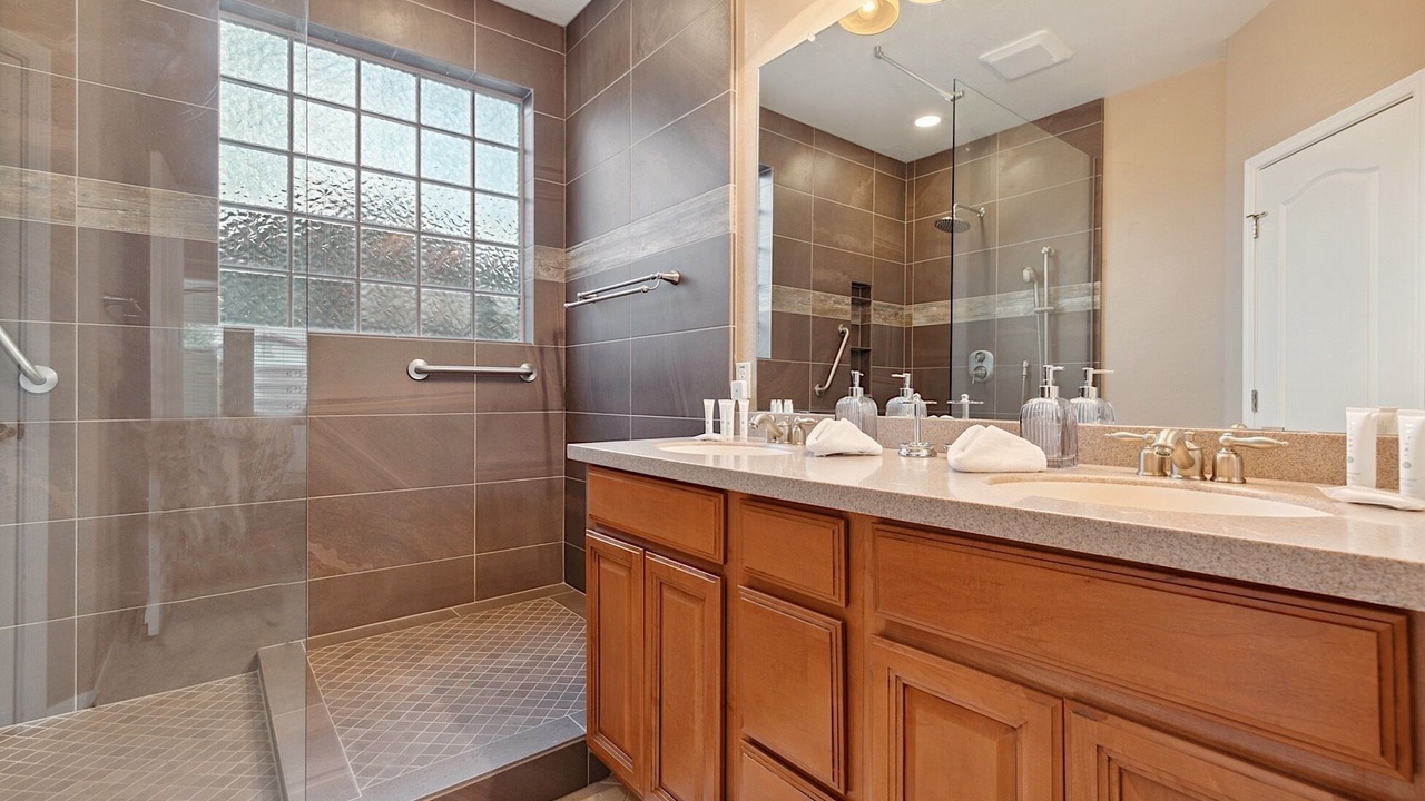 Photo of Bathroom in Canyon Trails West