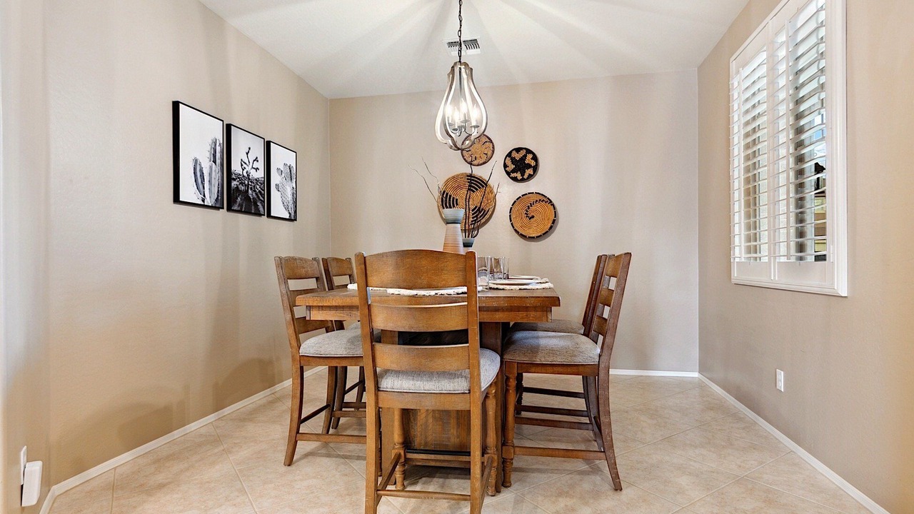 Photo of Livingroom in Canyon Trails West