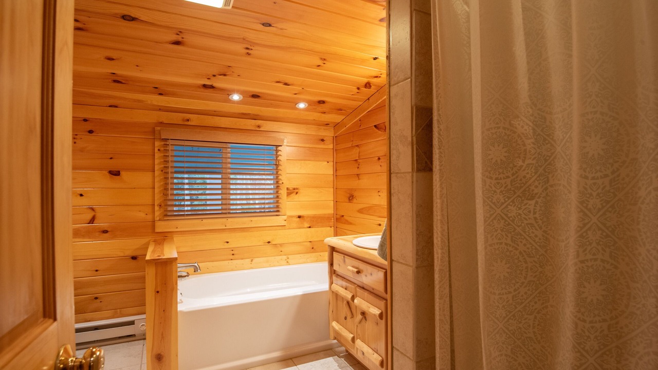 Photo of Bathroom in Woodward