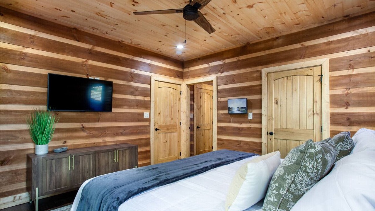 Photo of Bathroom in Wears Valley