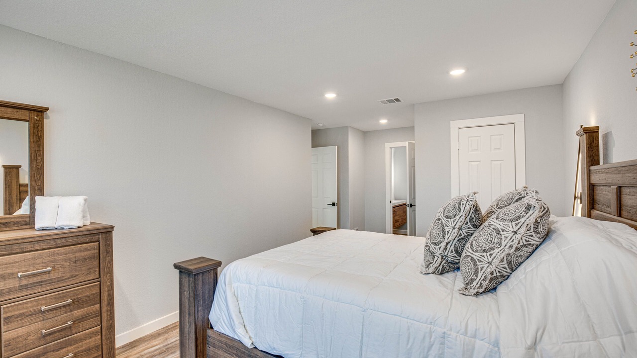 Photo of Bedroom in Log Cabin
