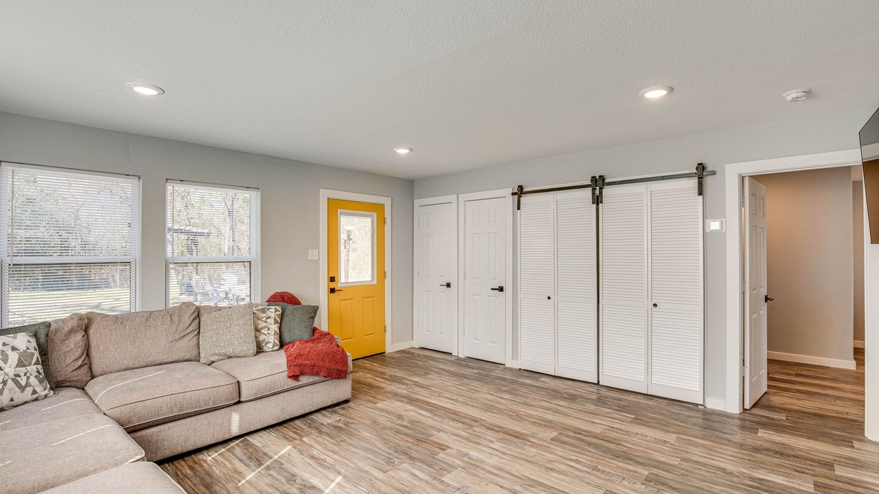 Photo of Livingroom in Log Cabin