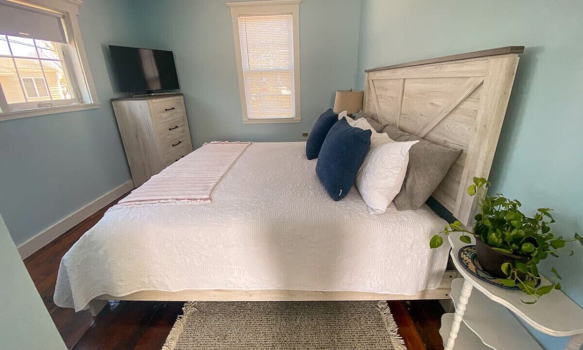 Photo of Bedroom in Pine Point