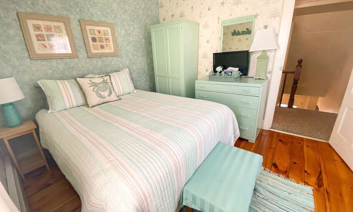 Photo of Bedroom in Pine Point