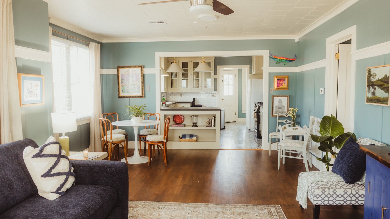 Photo of Livingroom in Freetown - Port Rico
