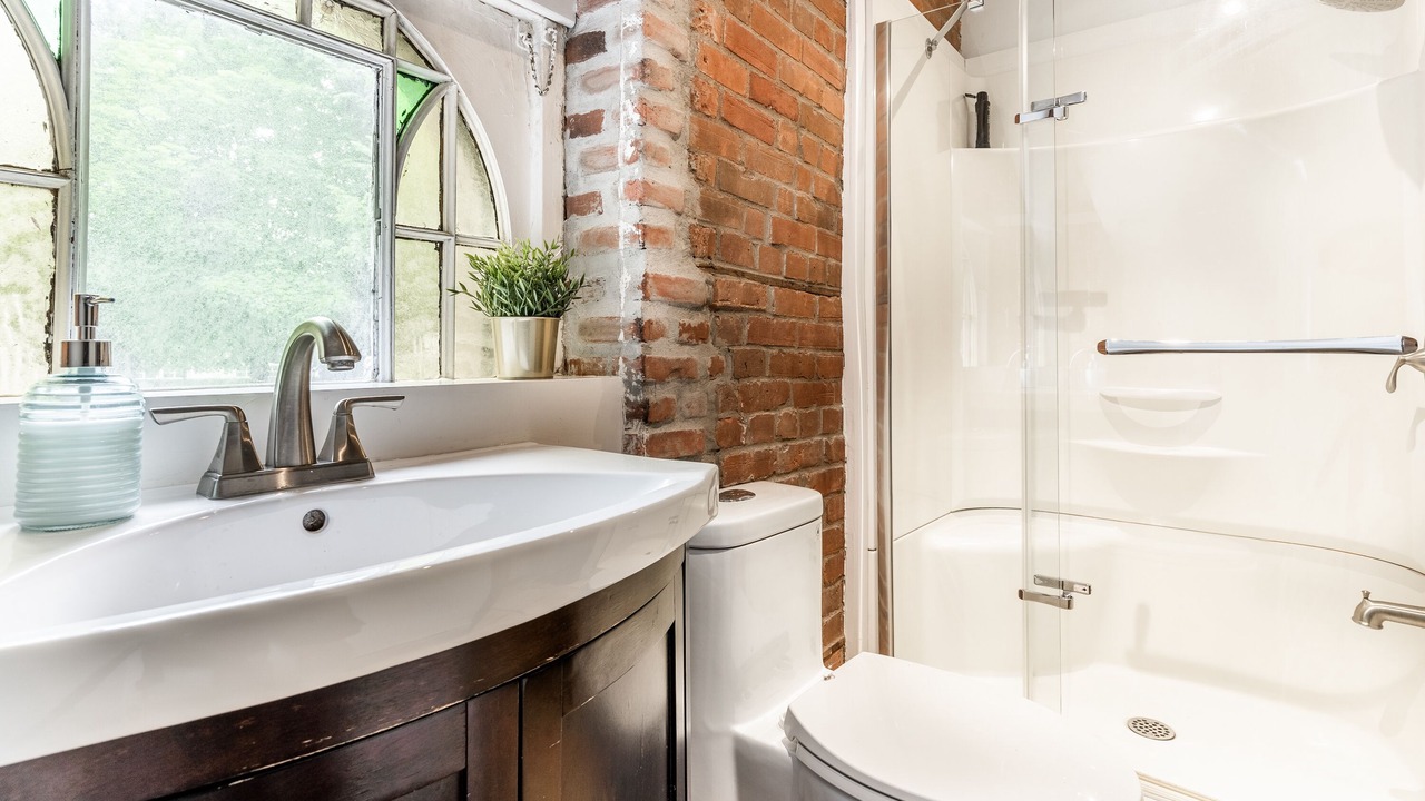 Photo of Bathroom in Downtown Montreal