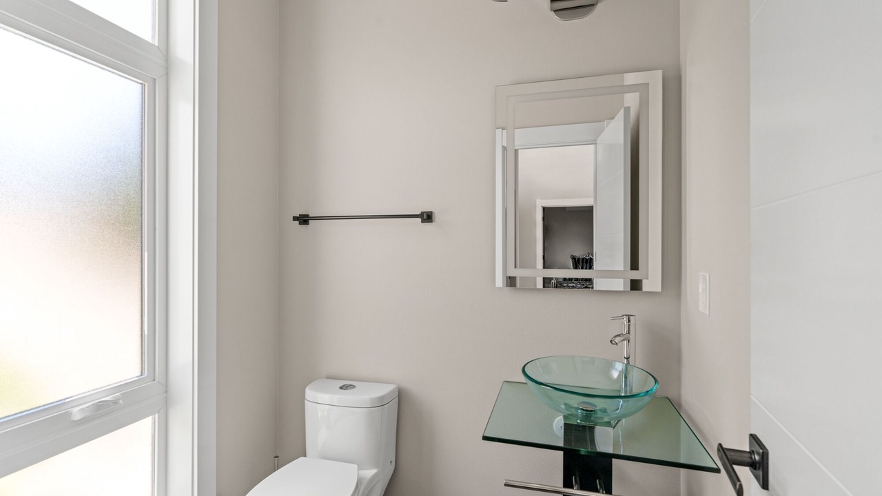 Photo of Bathroom in White Center